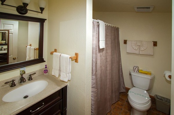 Flower Cottage Photo 1