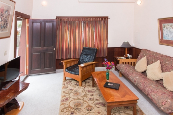 Redwood Tower Photo 7